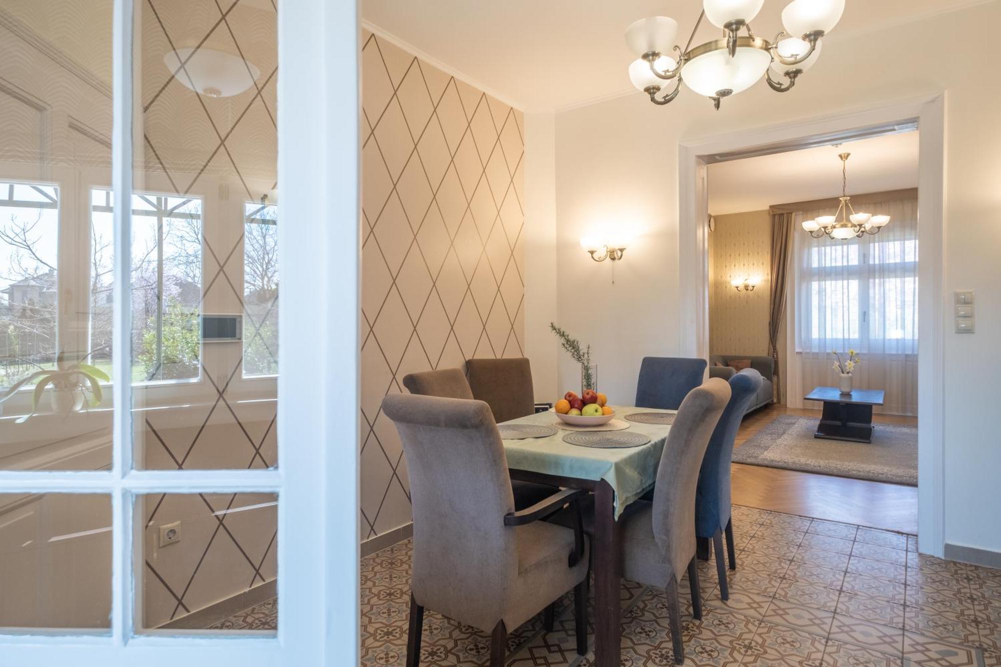Giovanni'S Airport House Budapest Extérieur photo