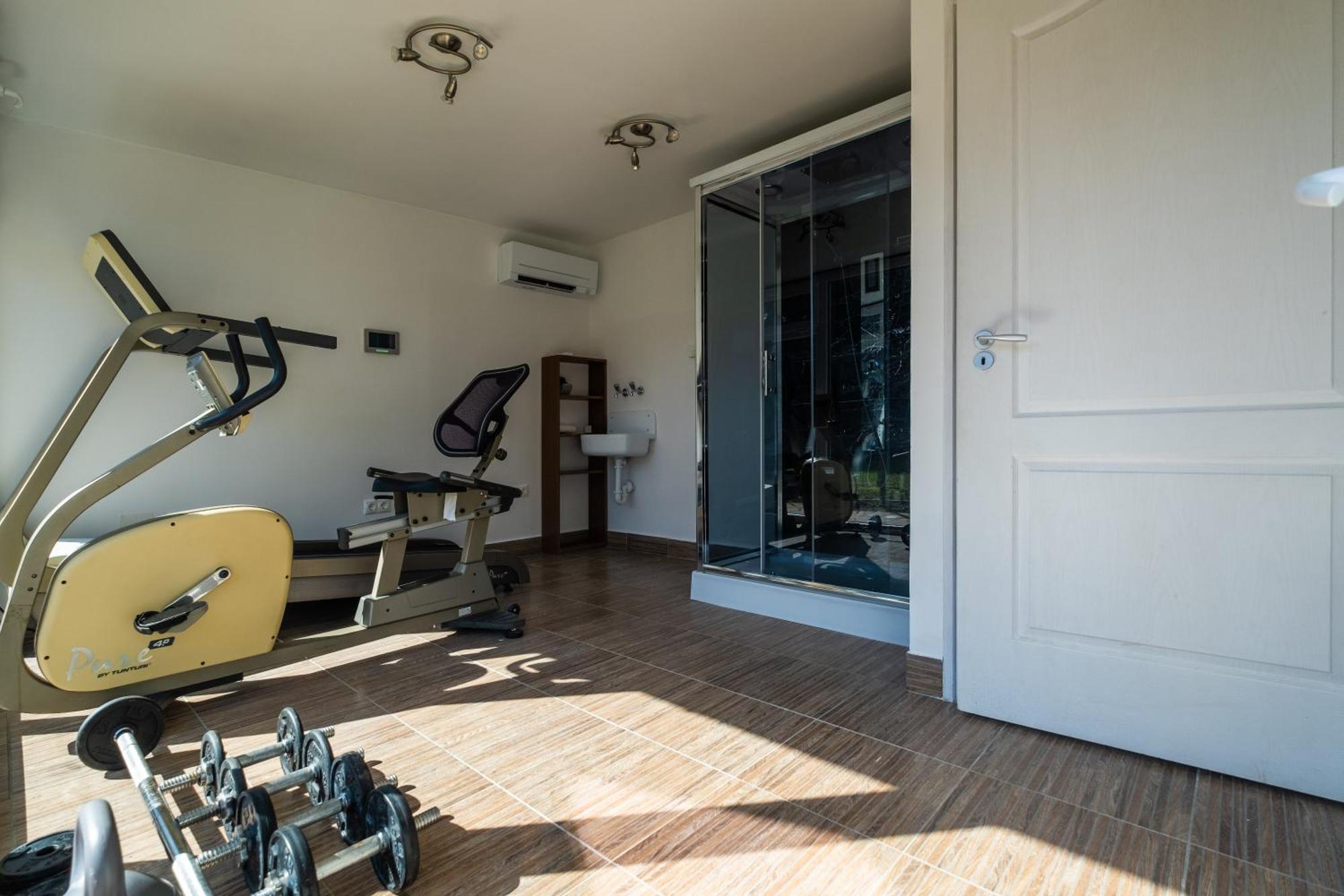 Giovanni'S Airport House Budapest Extérieur photo