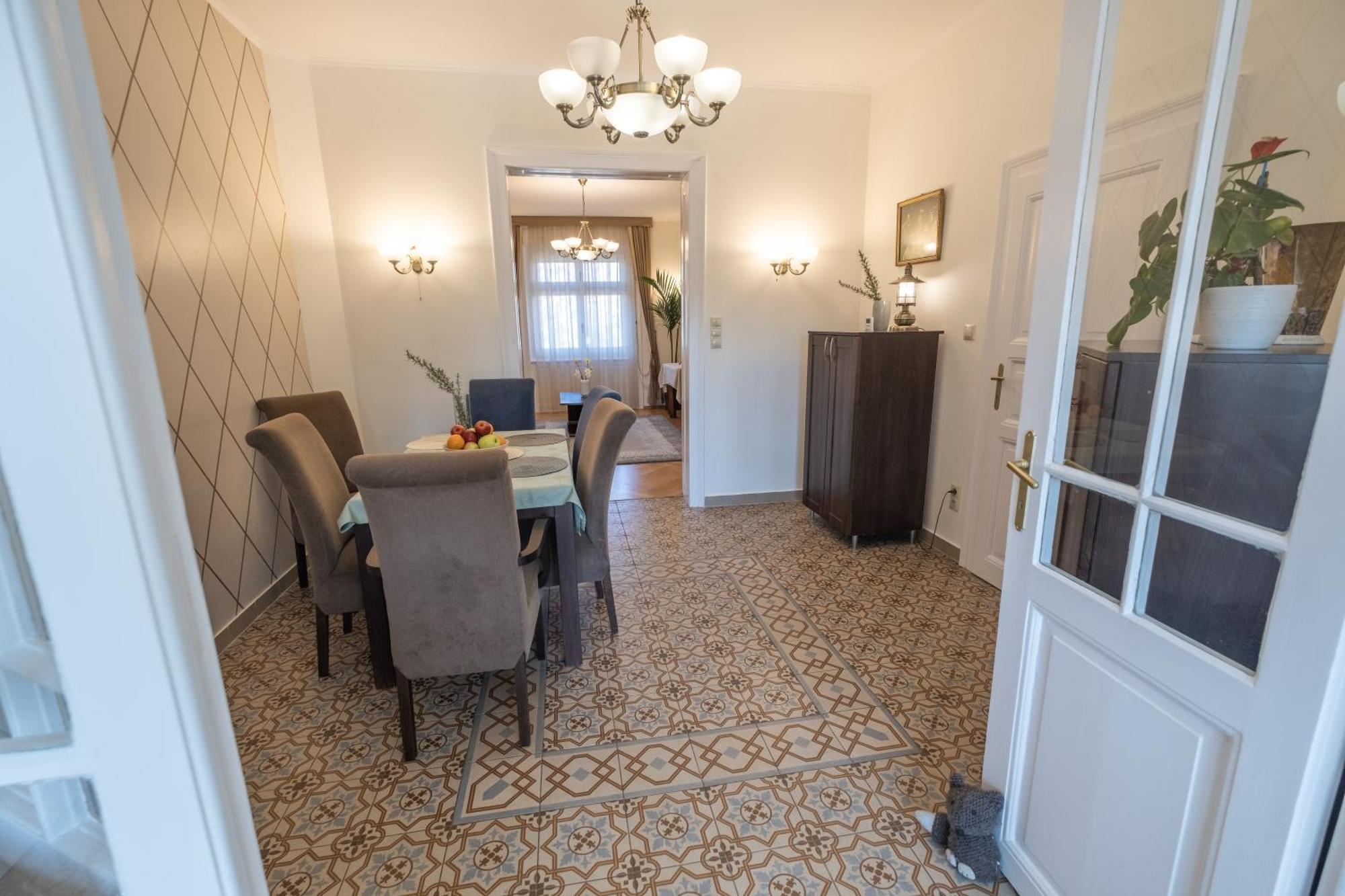Giovanni'S Airport House Budapest Extérieur photo