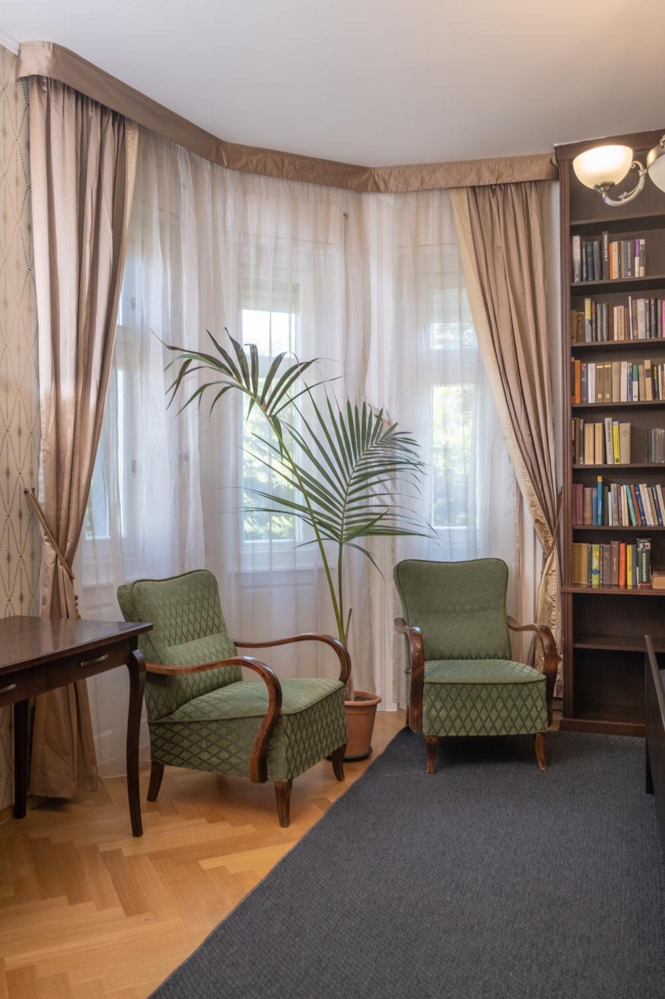 Giovanni'S Airport House Budapest Extérieur photo